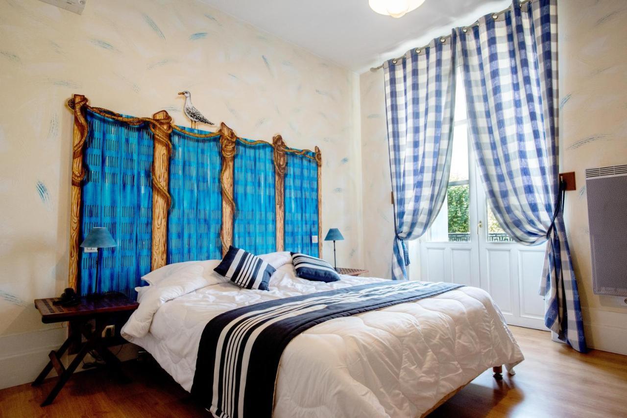 Logis Hotel De La Tour ליבורן מראה חיצוני תמונה