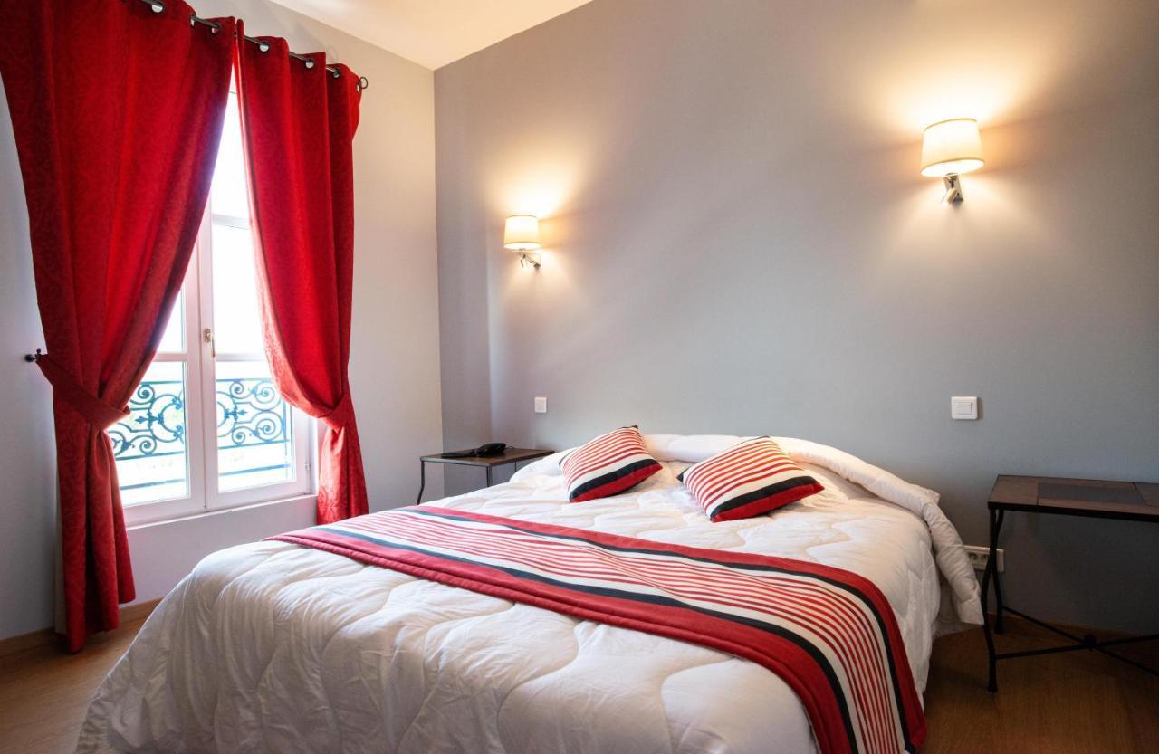 Logis Hotel De La Tour ליבורן מראה חיצוני תמונה